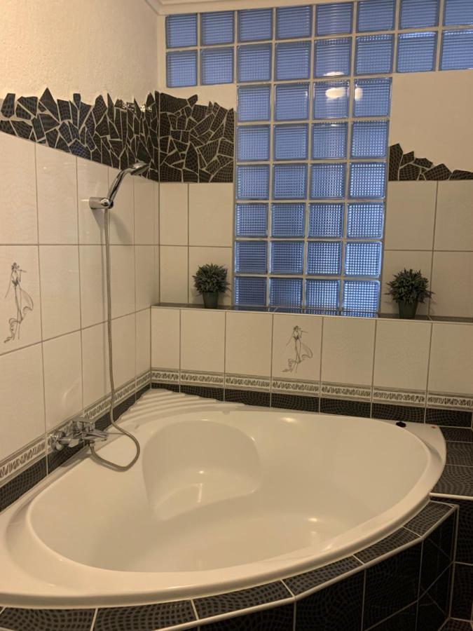 Thermal Next II Weninger Apartman Kiskunhalas Dış mekan fotoğraf