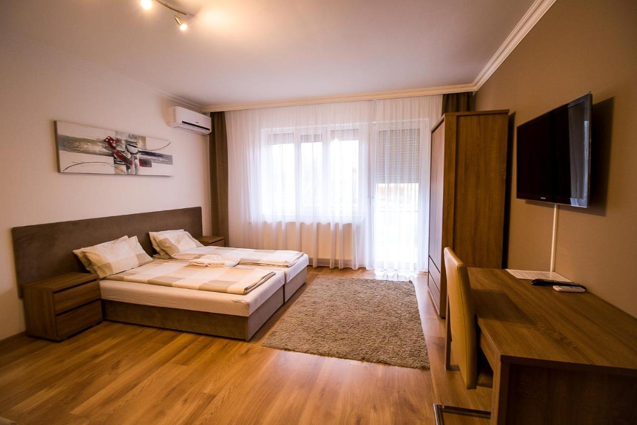 Thermal Next II Weninger Apartman Kiskunhalas Dış mekan fotoğraf