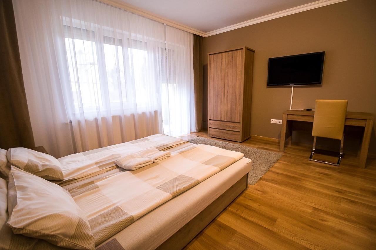Thermal Next II Weninger Apartman Kiskunhalas Dış mekan fotoğraf