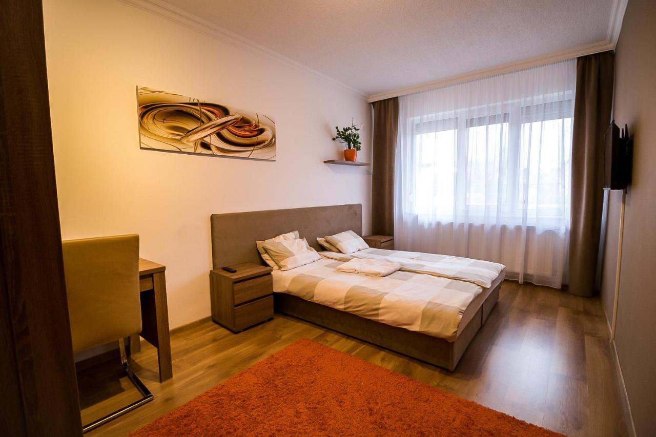 Thermal Next II Weninger Apartman Kiskunhalas Dış mekan fotoğraf
